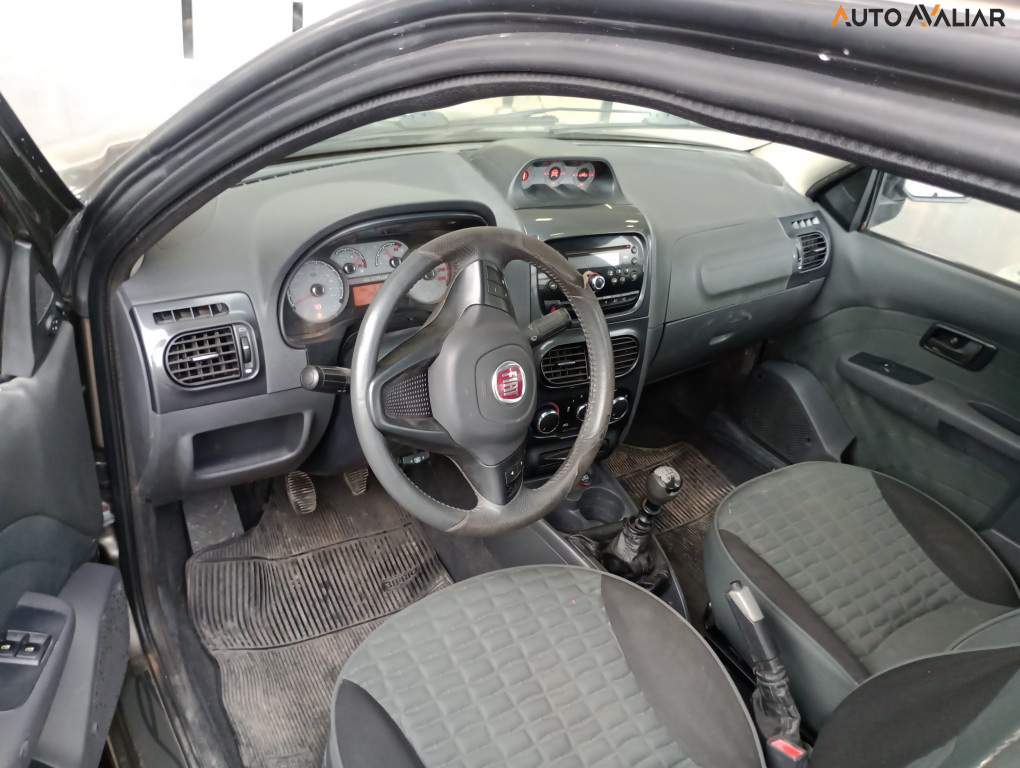 FIAT STRADA 1.8 MPI ADVENTURE CD 16V FLEX 2P MANUAL