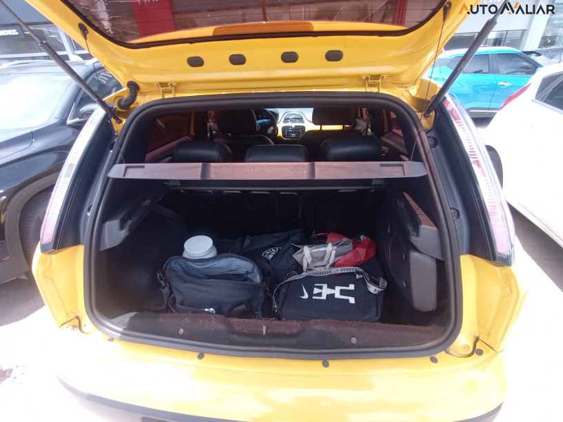 FIAT PUNTO 1.4 MPI 16V T-JET GASOLINA 4P MANUAL