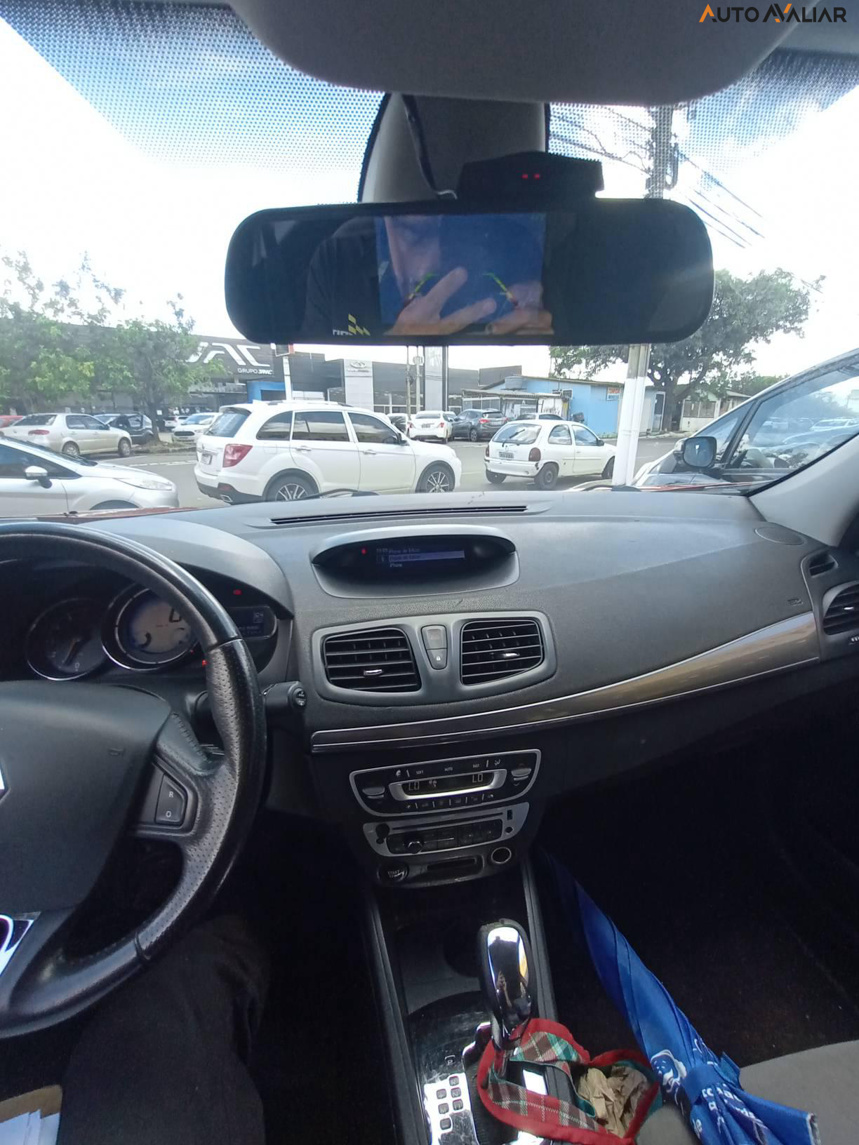 RENAULT FLUENCE 2.0 DYNAMIQUE 16V FLEX 4P AUTOMATICO