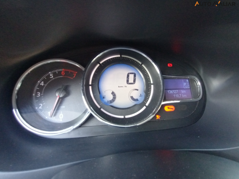 RENAULT FLUENCE 2.0 DYNAMIQUE 16V FLEX 4P AUTOMATICO