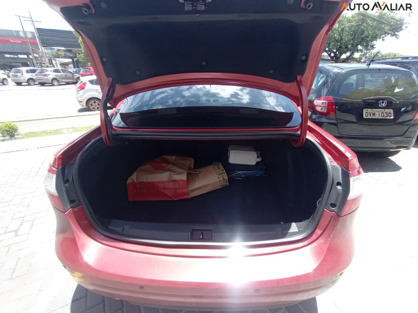 RENAULT FLUENCE 2.0 DYNAMIQUE 16V FLEX 4P AUTOMATICO