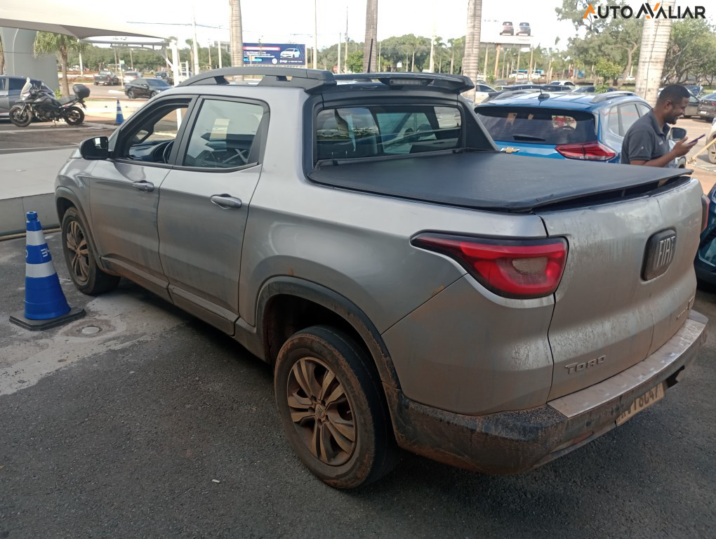 FIAT TORO 1.3 TURBO 270 FLEX FREEDOM AT6