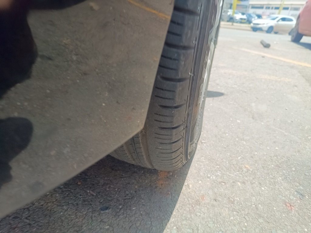 FORD KA 1.0 SE / SE PLUS TI-VCT FLEX 