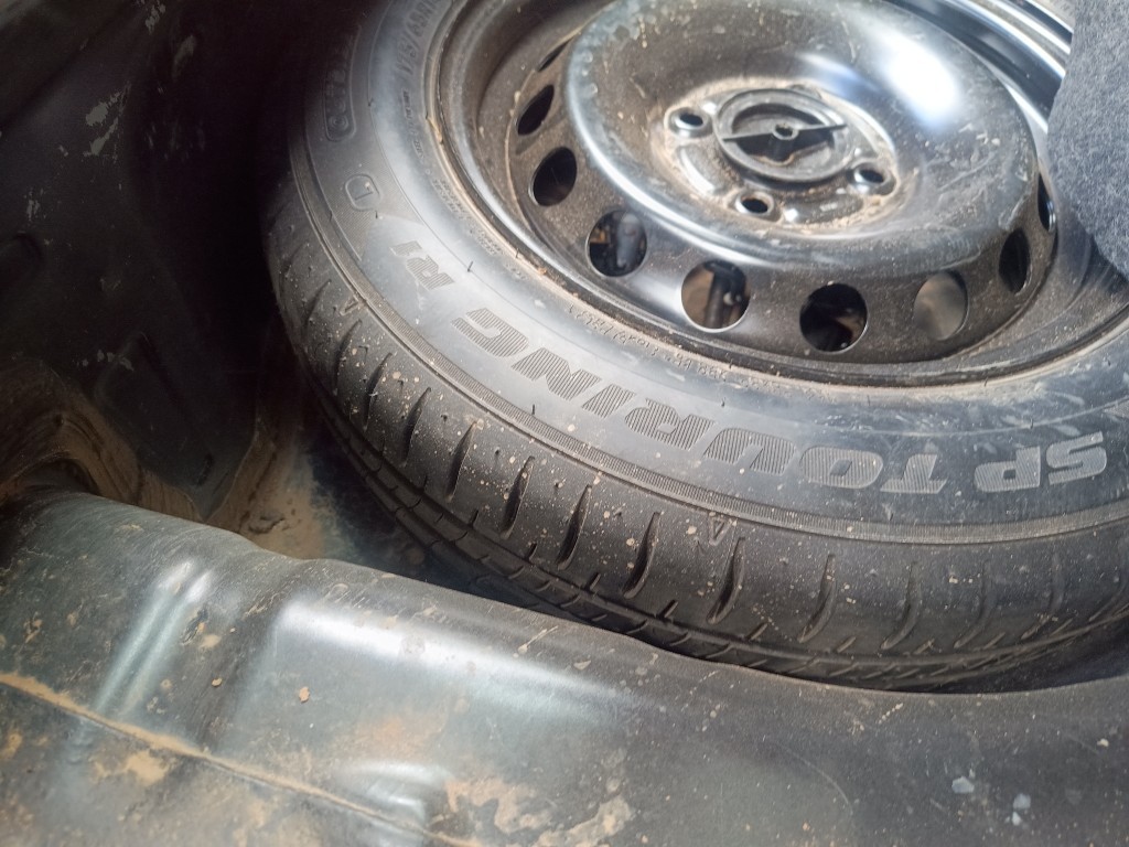 FORD KA 1.0 SE / SE PLUS TI-VCT FLEX 