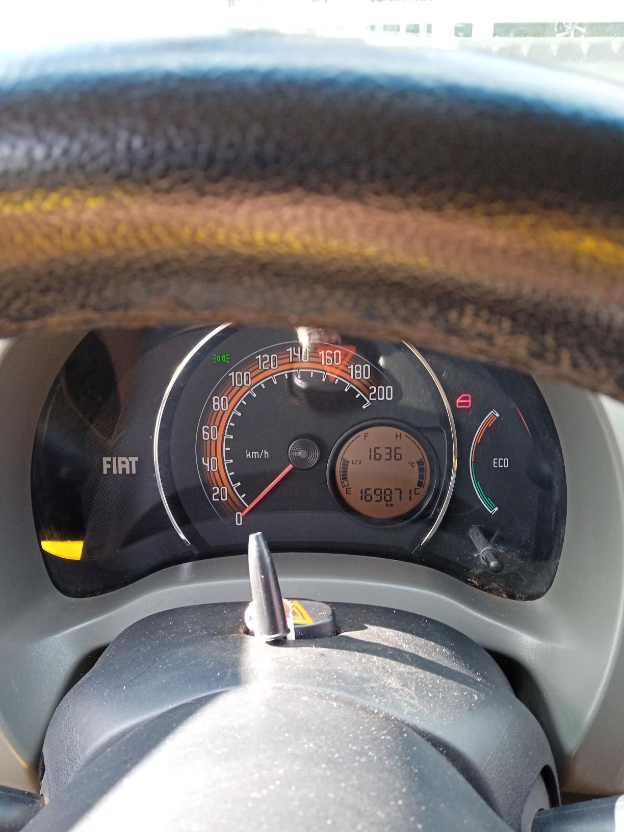 FIAT UNO 1.0 EVO VIVACE 8V FLEX 4P MANUAL