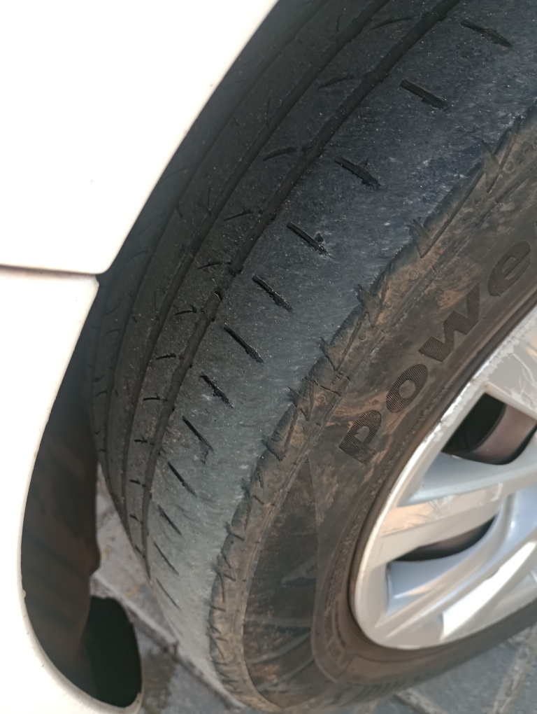 VOLKSWAGEN FOX 1.6 MI 8V FLEX 4P MANUAL