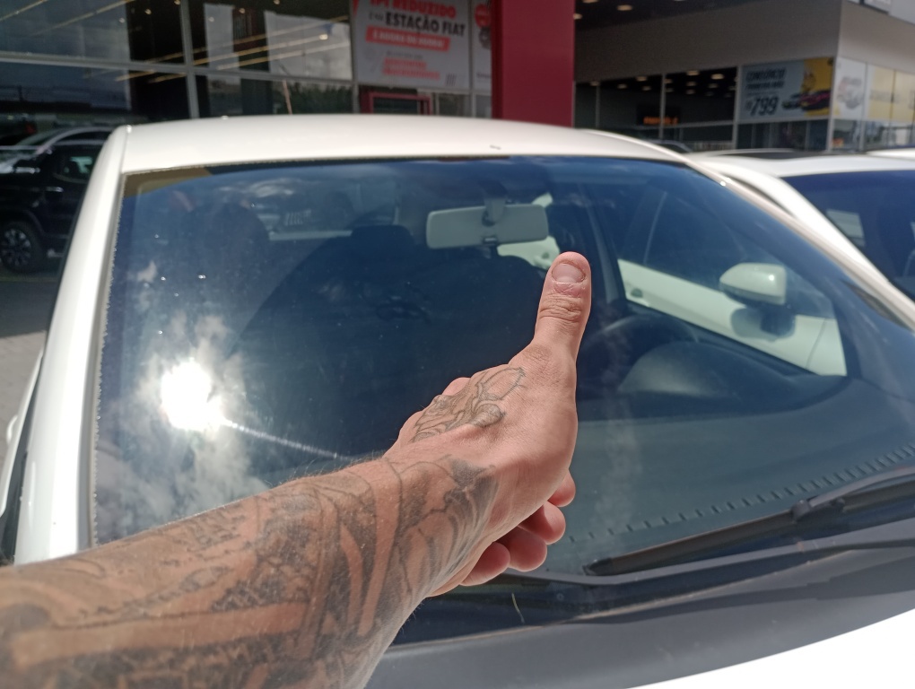 VOLKSWAGEN FOX 1.6 MI 8V FLEX 4P MANUAL