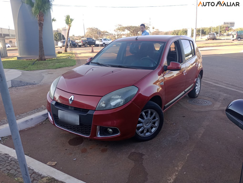 RENAULT SANDERO 1.6 PRIVILEGE 16V FLEX 4P AUTOMATICO