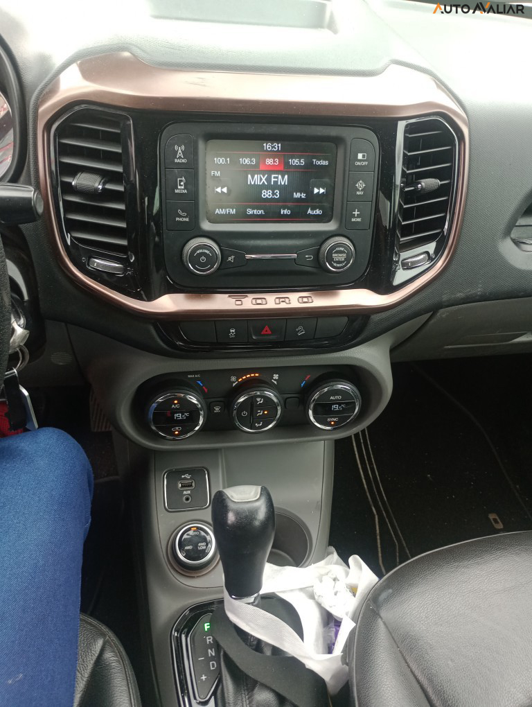 FIAT TORO 2.0 16V TURBO DIESEL VOLCANO 4WD AT9