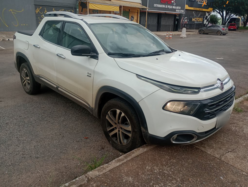 FIAT TORO 2.0 16V TURBO DIESEL VOLCANO 4WD AT9