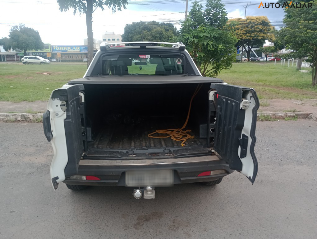 FIAT TORO 2.0 16V TURBO DIESEL VOLCANO 4WD AT9