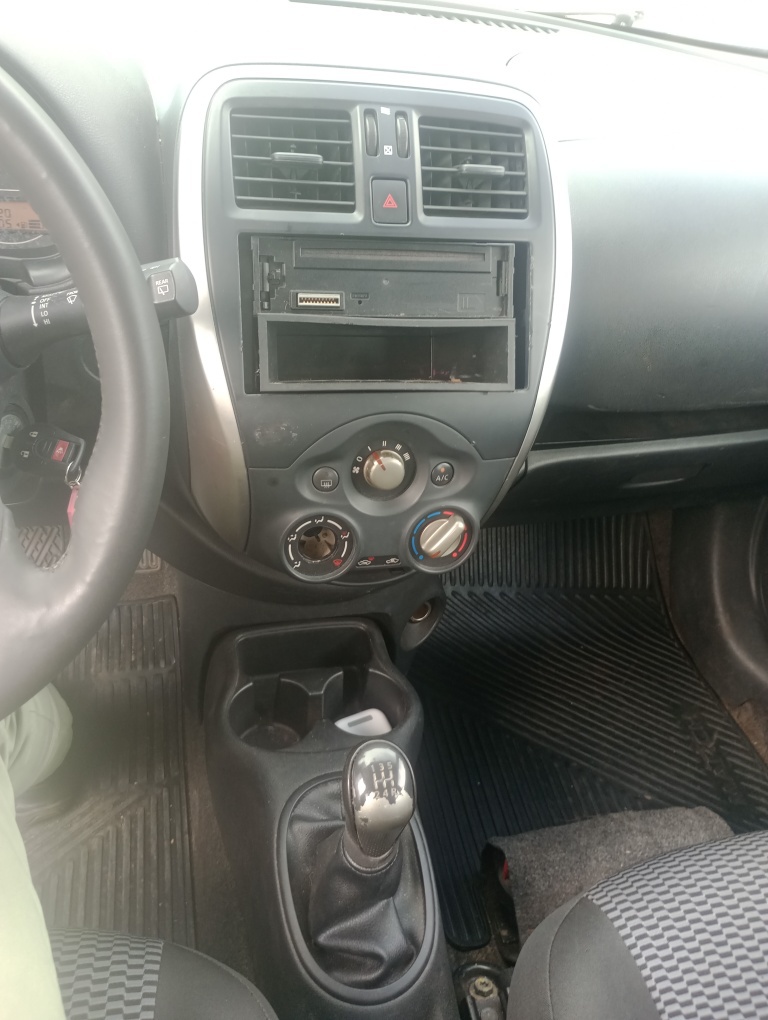 NISSAN MARCH 1.0 S 12V FLEX 4P MANUAL