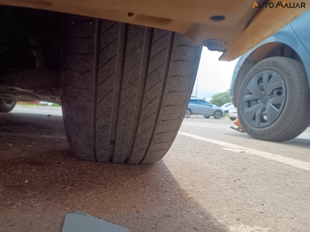 TOYOTA PRIUS 1.8 16V HIBRIDO 4P AUTOMATICO