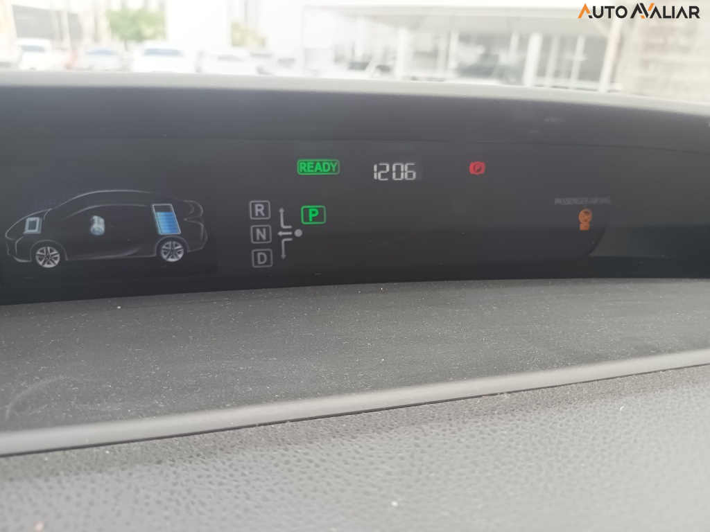 TOYOTA PRIUS 1.8 16V HIBRIDO 4P AUTOMATICO