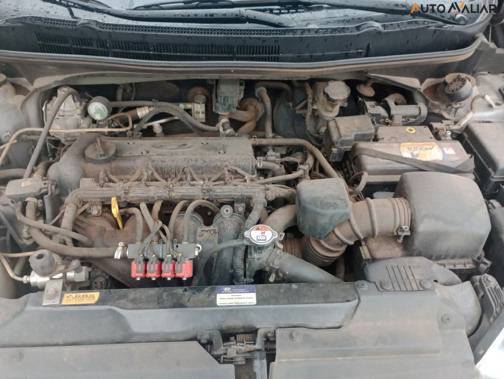 HYUNDAI HB20S 1.6 COMFORT PLUS 16V FLEX 4P AUTOMATICO