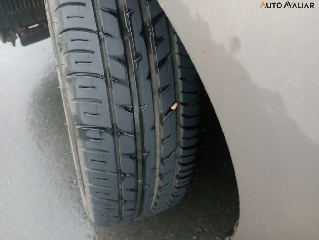 HYUNDAI HB20S 1.6 COMFORT PLUS 16V FLEX 4P AUTOMATICO