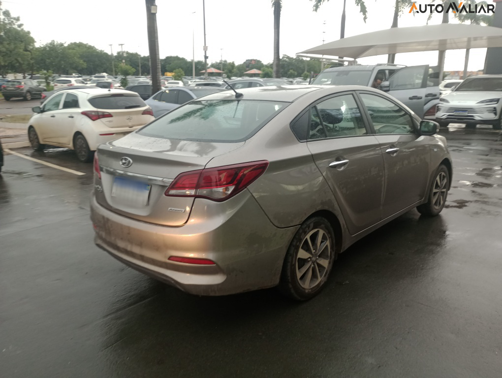 HYUNDAI HB20S 1.6 COMFORT PLUS 16V FLEX 4P AUTOMATICO