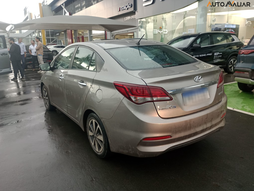 HYUNDAI HB20S 1.6 COMFORT PLUS 16V FLEX 4P AUTOMATICO