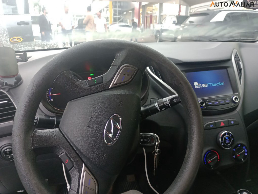 HYUNDAI HB20S 1.6 COMFORT PLUS 16V FLEX 4P AUTOMATICO