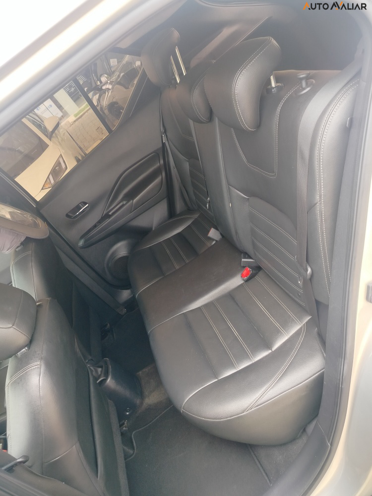 NISSAN KICKS 1.6 16V FLEXSTART SL 4P XTRONIC