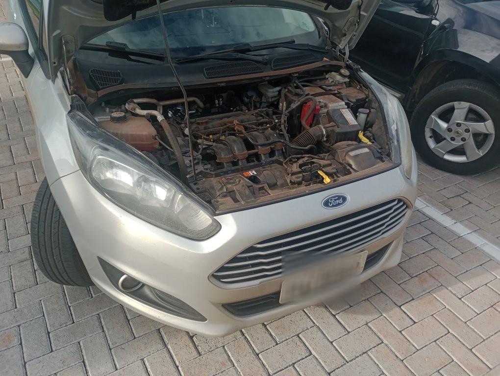 FORD FIESTA 1.6 SE HATCH 16V FLEX 4P POWERSHIFT