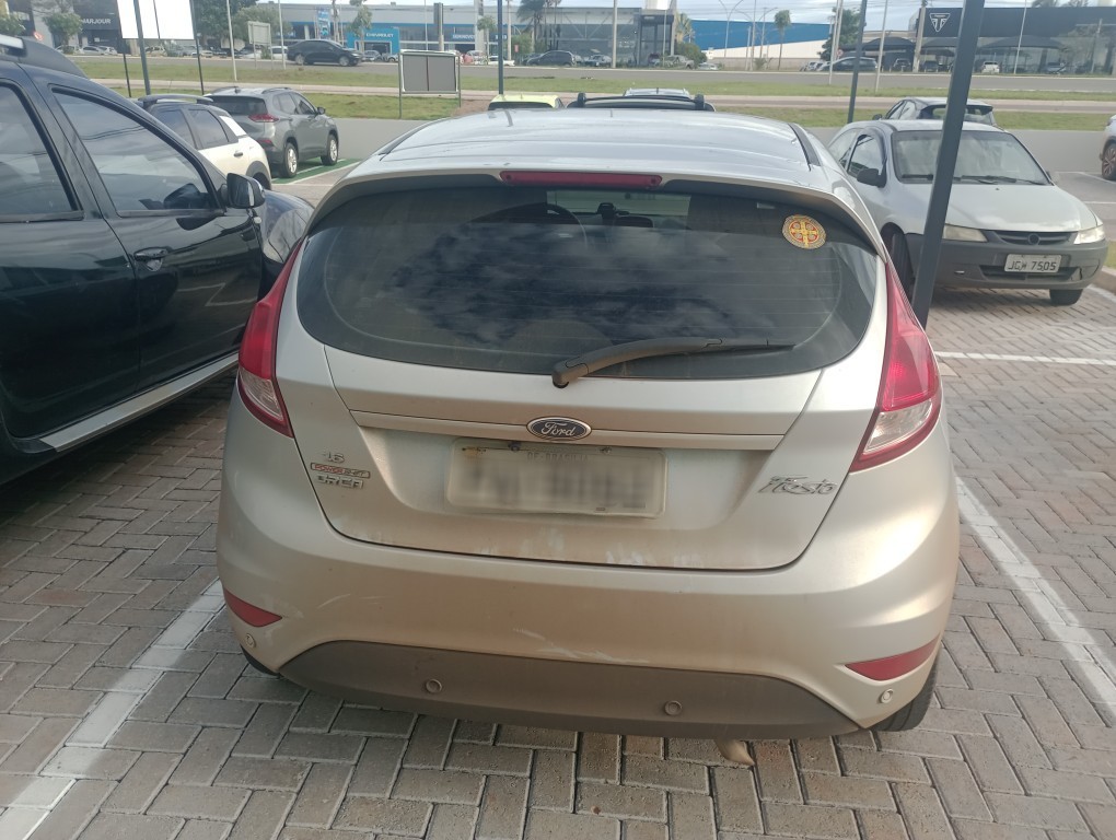 FORD FIESTA 1.6 SE HATCH 16V FLEX 4P POWERSHIFT