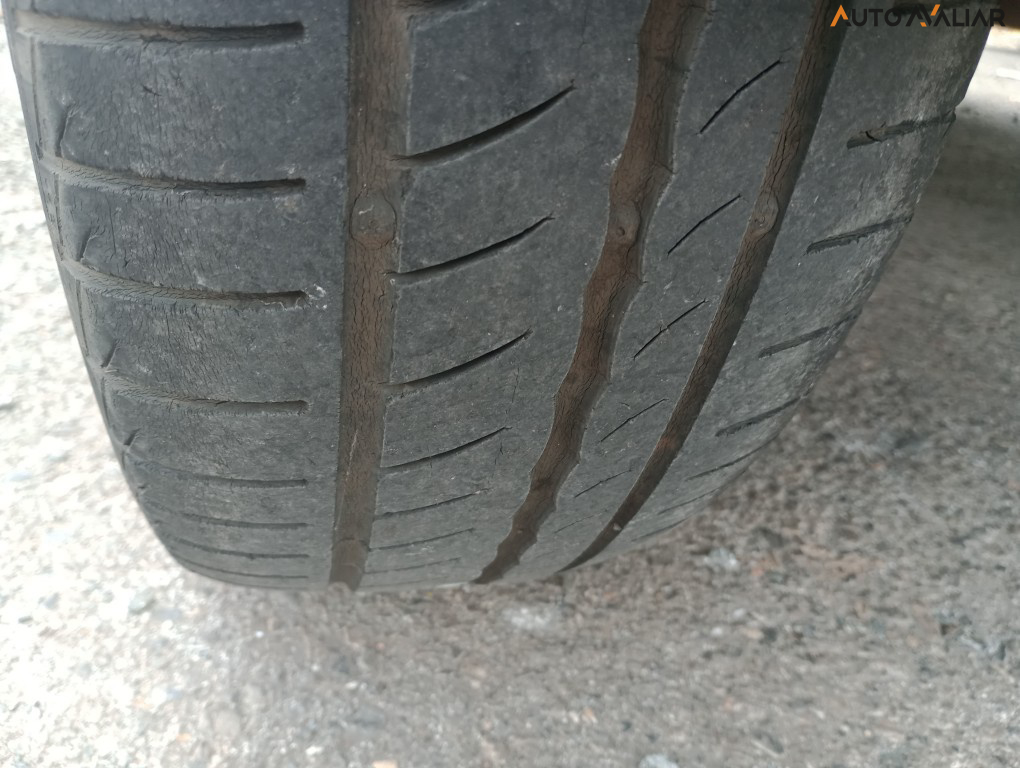 VOLKSWAGEN FOX 1.6 MSI COMFORTLINE 8V FLEX 4P AUTOMATIZADO