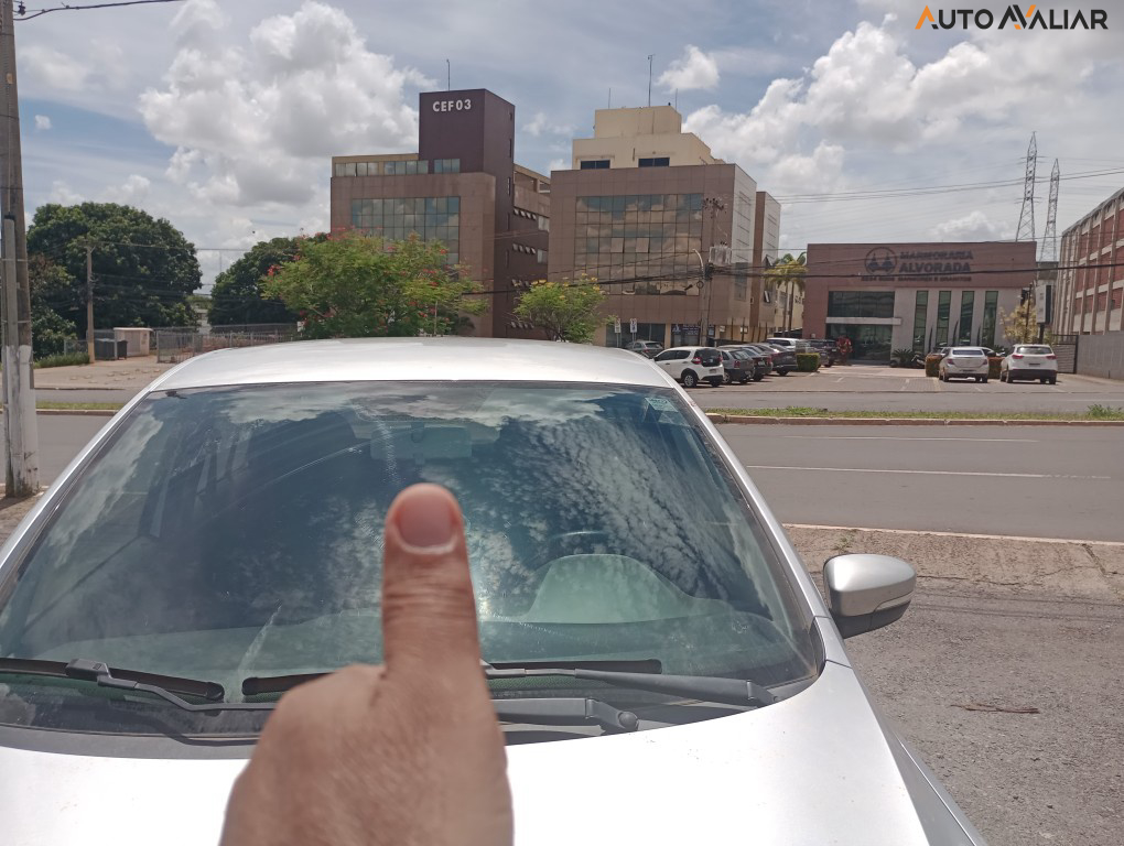 VOLKSWAGEN FOX 1.6 MSI COMFORTLINE 8V FLEX 4P AUTOMATIZADO