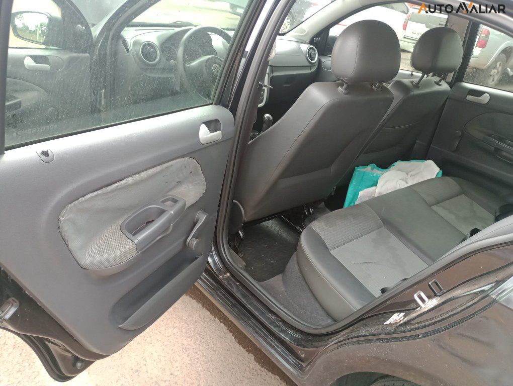 VOLKSWAGEN GOL 1.0 MI 8V FLEX 4P MANUAL G.V