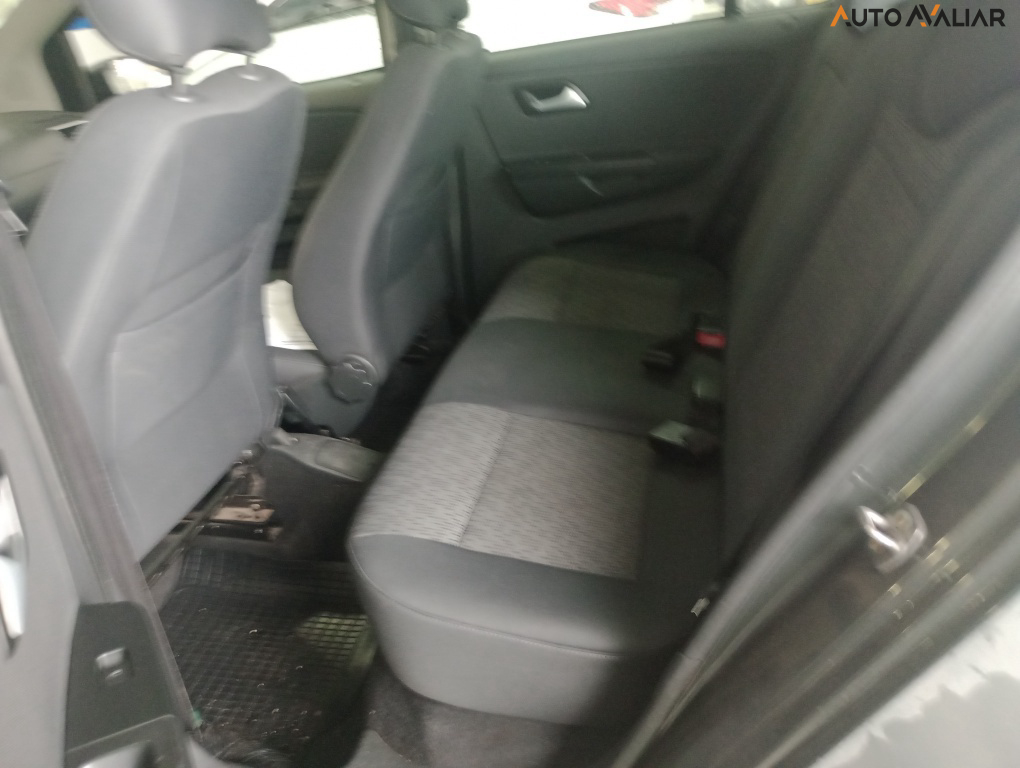 VOLKSWAGEN FOX 1.0 MI 8V FLEX 4P MANUAL