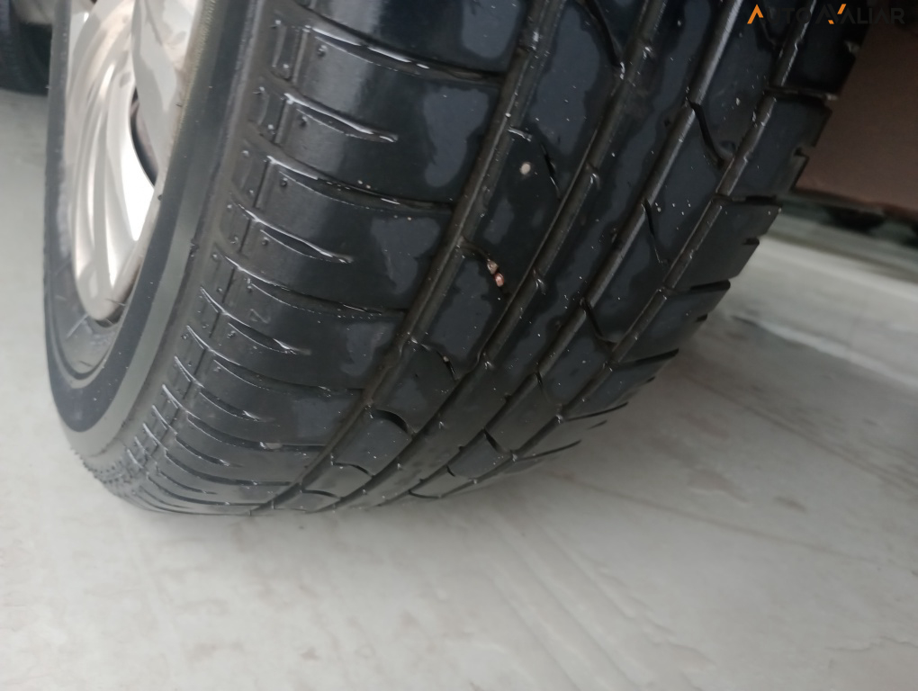 VOLKSWAGEN FOX 1.0 MI 8V FLEX 4P MANUAL