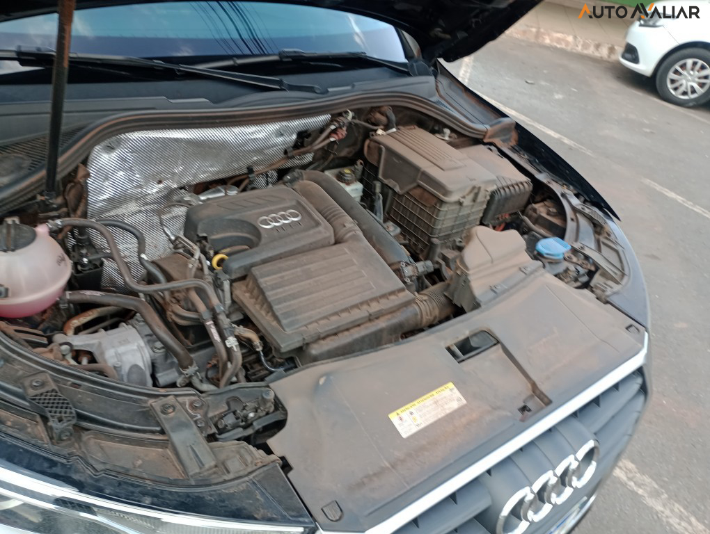 AUDI Q3 1.4 TFSI ATTRACTION GASOLINA 4P S TRONIC