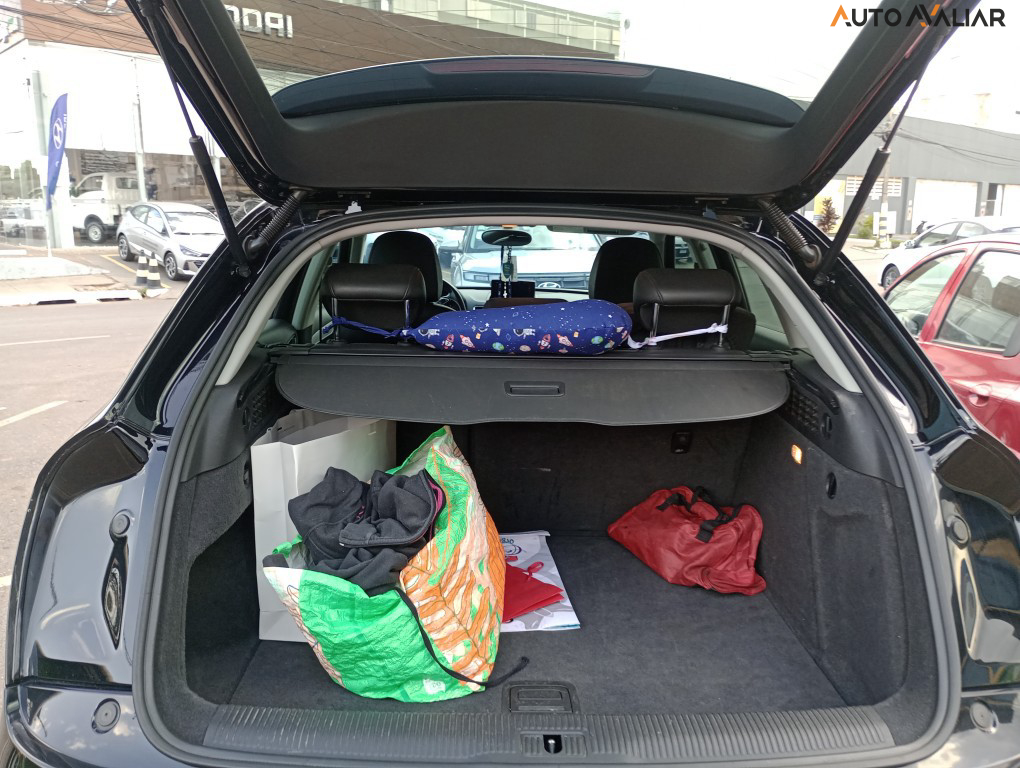 AUDI Q3 1.4 TFSI ATTRACTION GASOLINA 4P S TRONIC