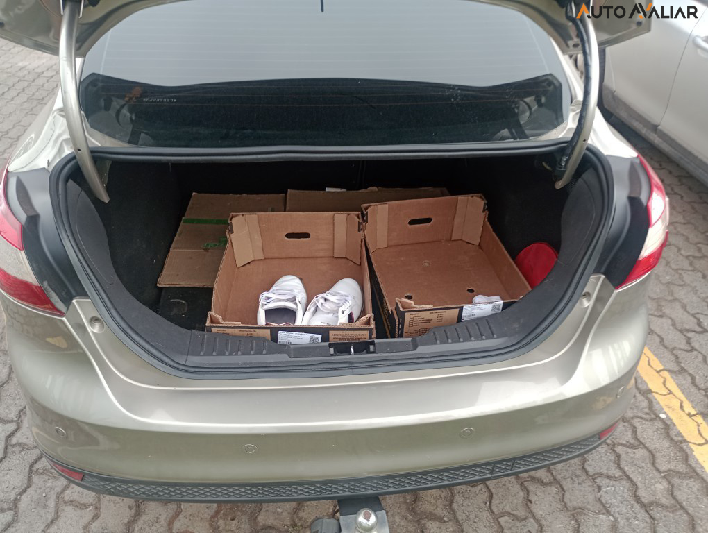 FORD FOCUS 2.0 TITANIUM 16V FLEX 4P POWERSHIFT