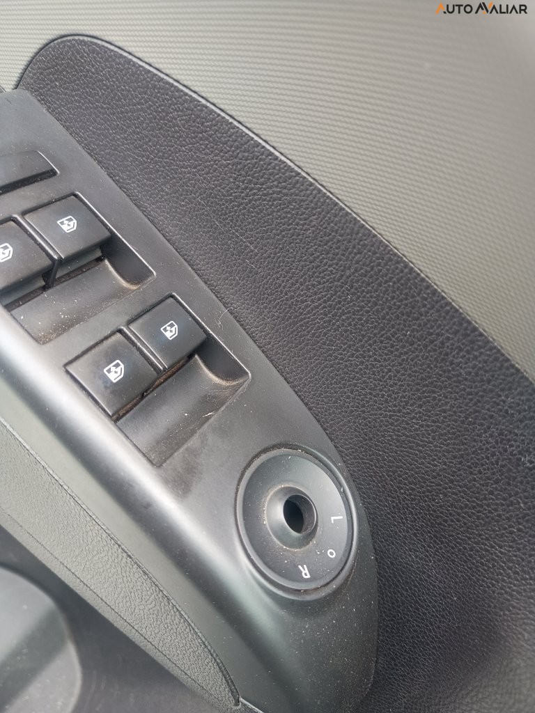 CHEVROLET SONIC 1.6 LTZ 16V FLEX 4P MANUAL