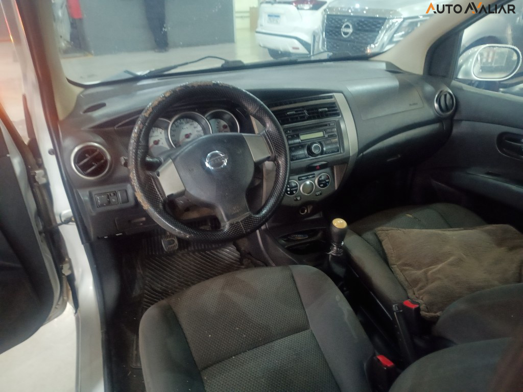 NISSAN GRAND LIVINA 1.8 S 16V FLEX 4P MANUAL