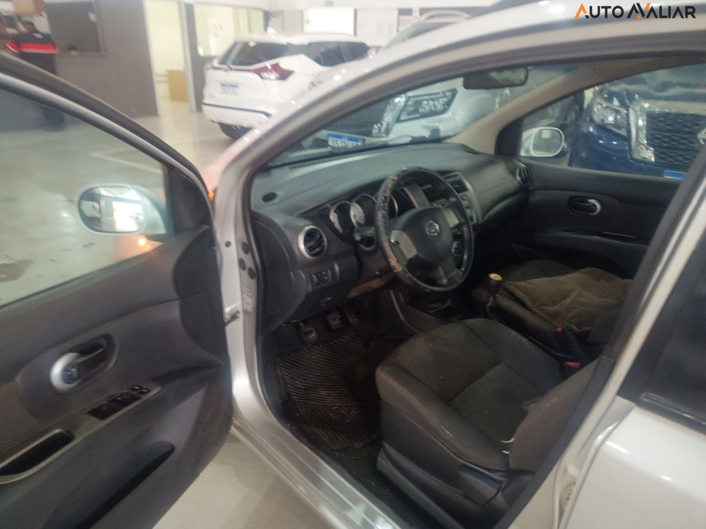 NISSAN GRAND LIVINA 1.8 S 16V FLEX 4P MANUAL