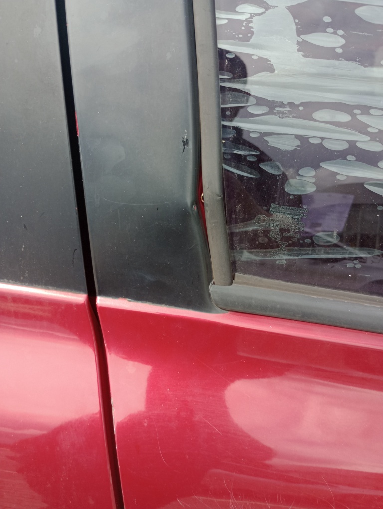 NISSAN MARCH 1.6 SV 16V FLEX 4P MANUAL