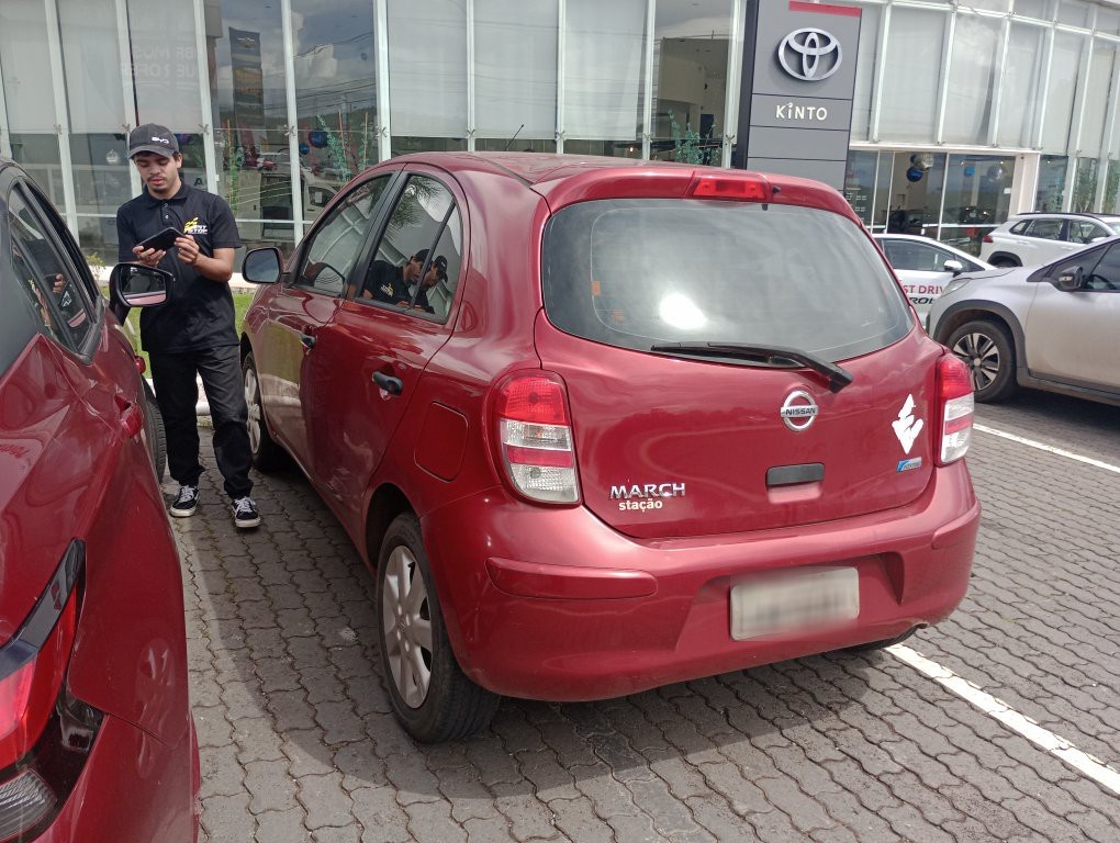 NISSAN MARCH 1.6 SV 16V FLEX 4P MANUAL