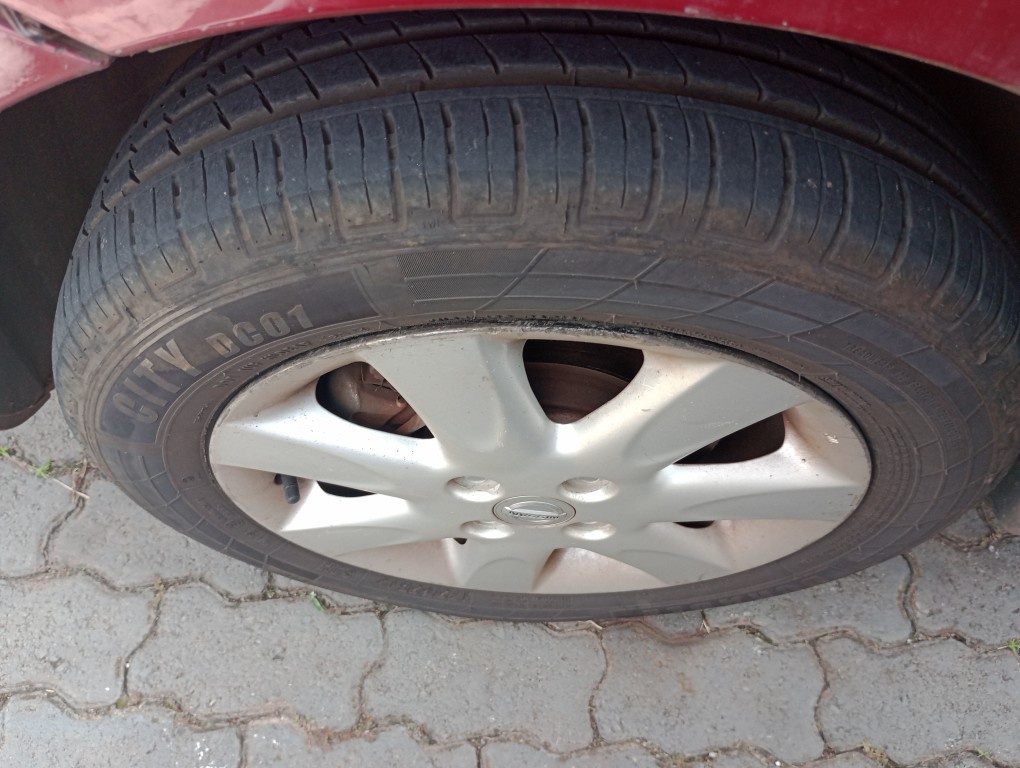 NISSAN MARCH 1.6 SV 16V FLEX 4P MANUAL