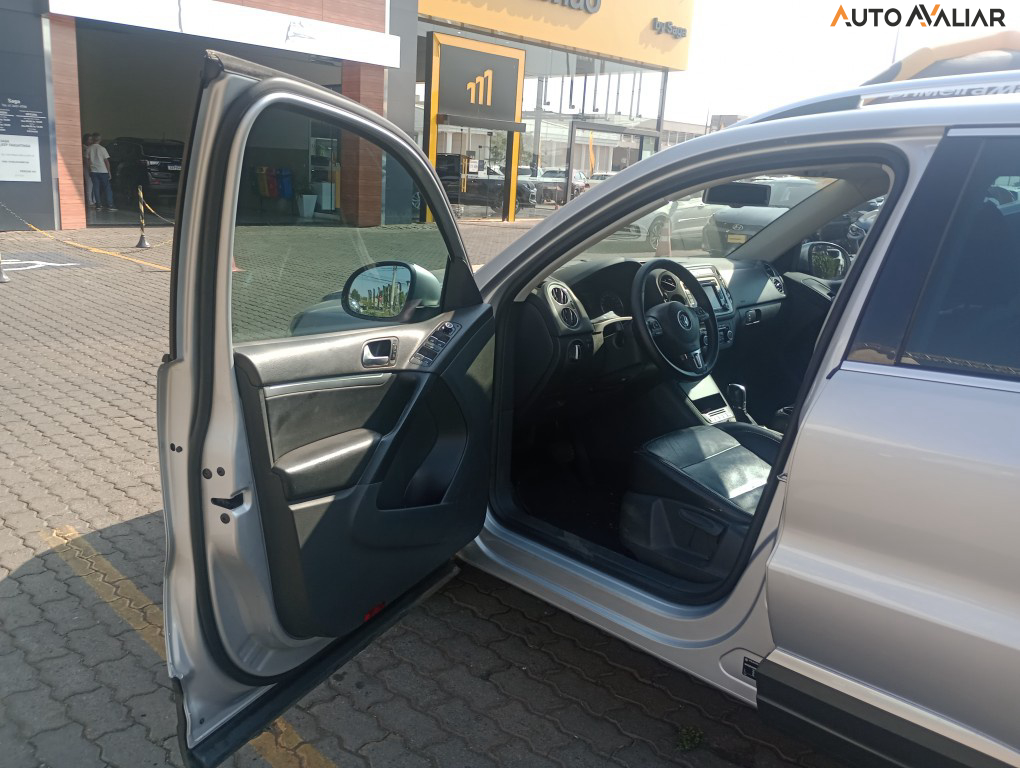 VOLKSWAGEN TIGUAN 2.0 TSI 16V TURBO GASOLINA 4P TIPTRONIC