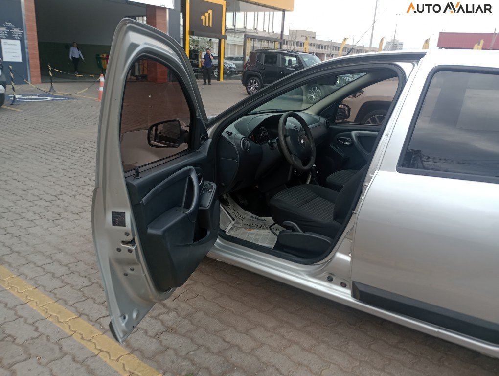 RENAULT SANDERO 1.0 EXPRESSION 16V FLEX 4P MANUAL