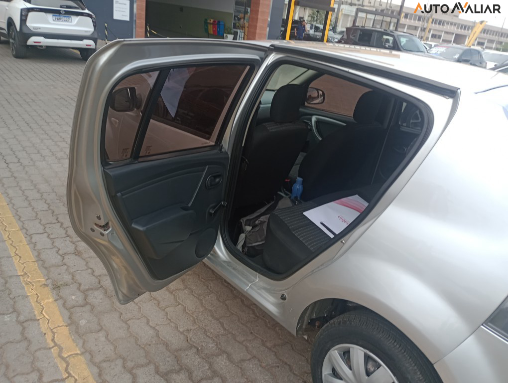 RENAULT SANDERO 1.0 EXPRESSION 16V FLEX 4P MANUAL