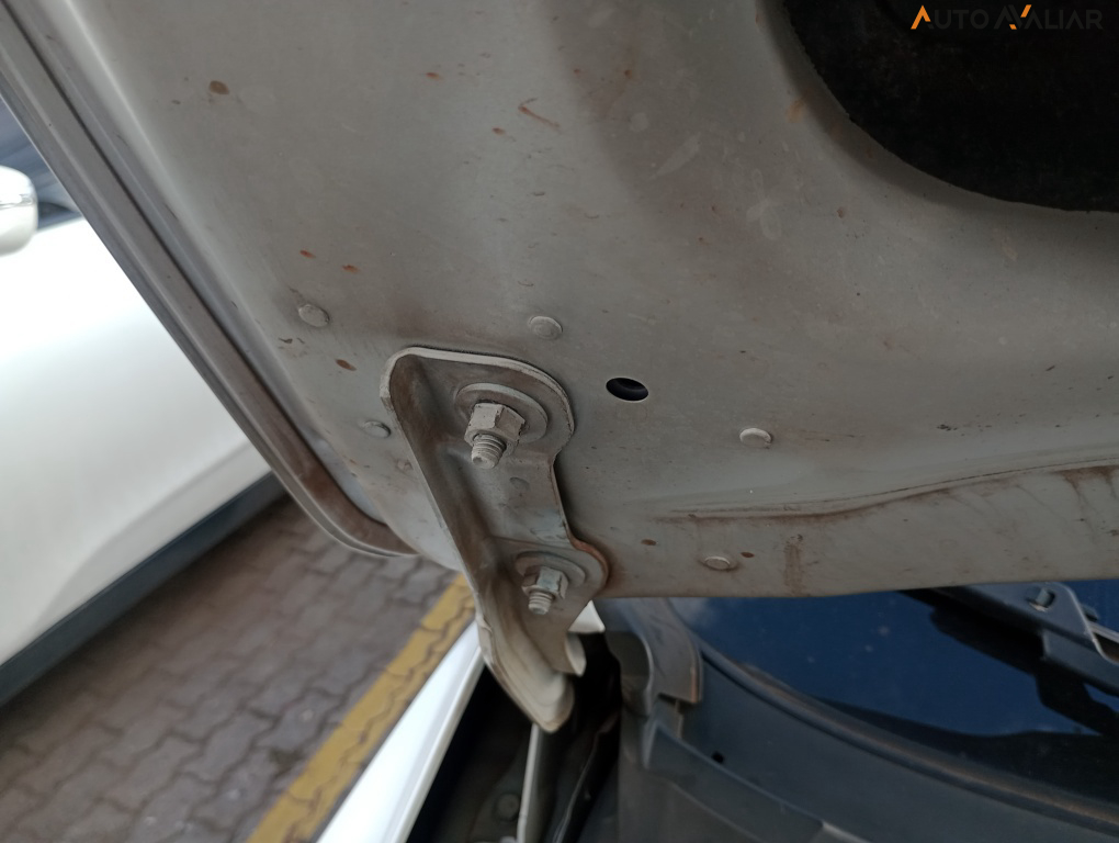 CHEVROLET TRACKER 1.8 MPFI LTZ 4X2 16V FLEX 4P AUTOMATICO