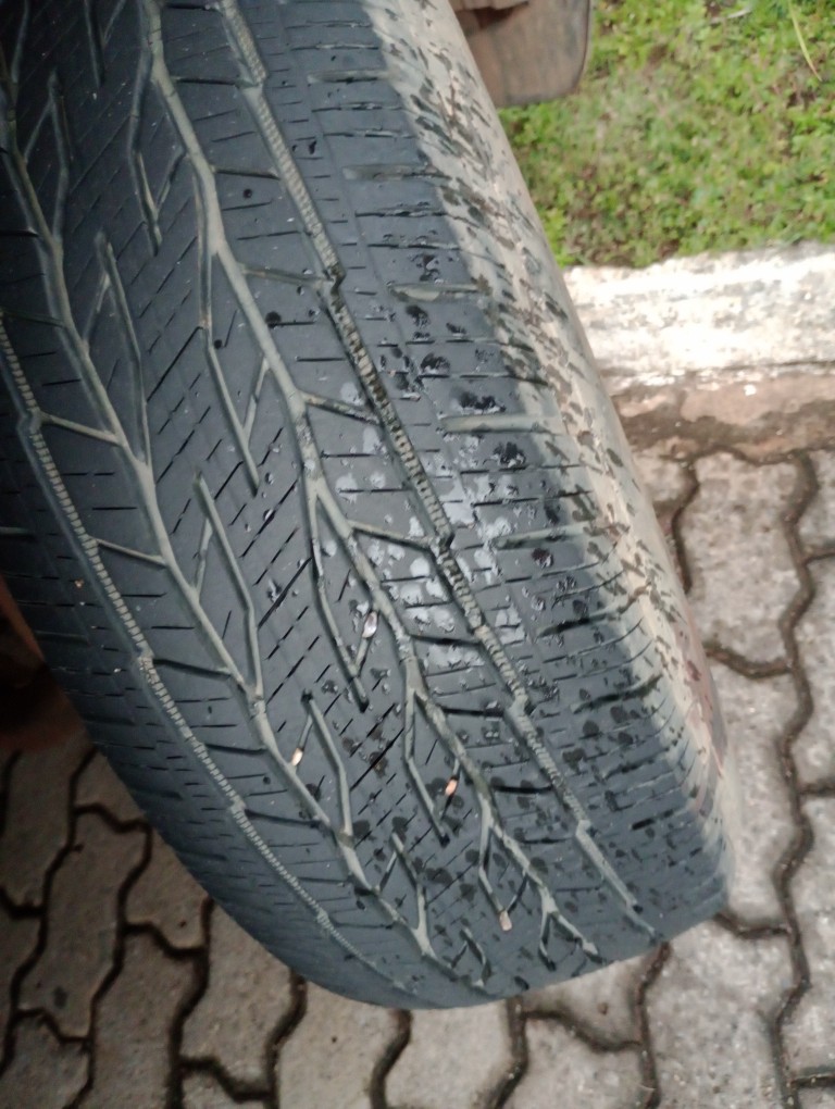 NISSAN FRONTIER 2.5 LE 4X4 CD TURBO ELETRONIC DIESEL 4P AUTOMATICO