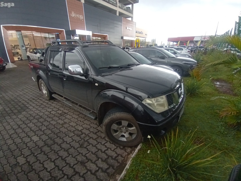 NISSAN FRONTIER 2.5 LE 4X4 CD TURBO ELETRONIC DIESEL 4P AUTOMATICO