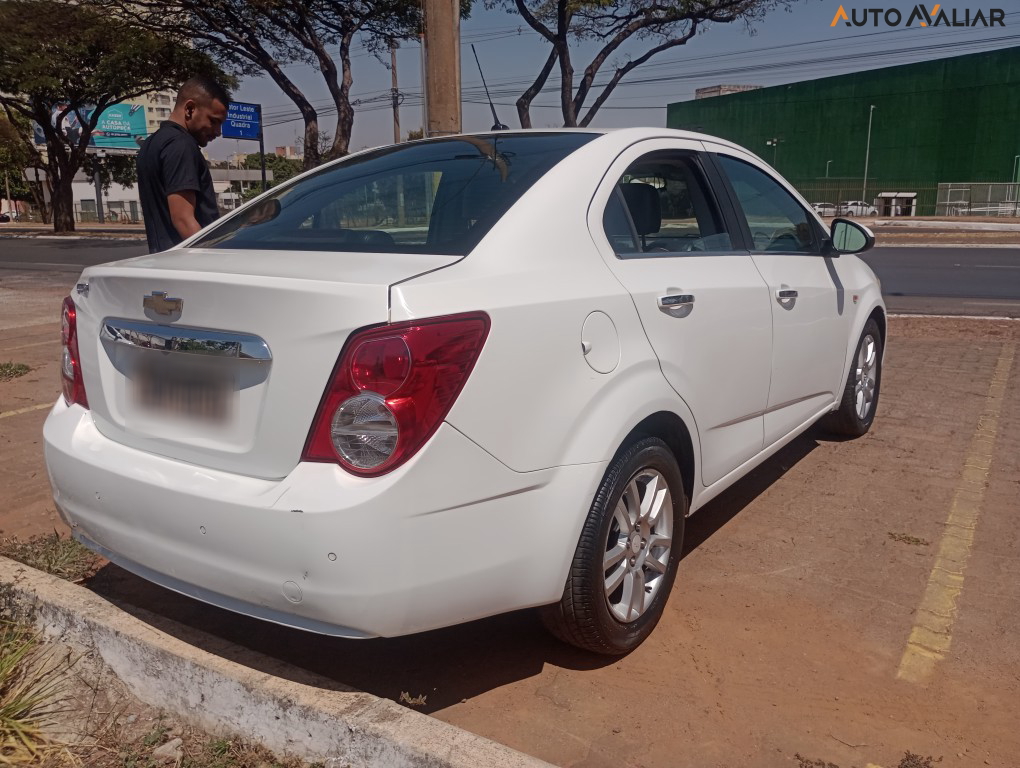 CHEVROLET SONIC 1.6 LTZ 16V FLEX 4P AUTOMATICO