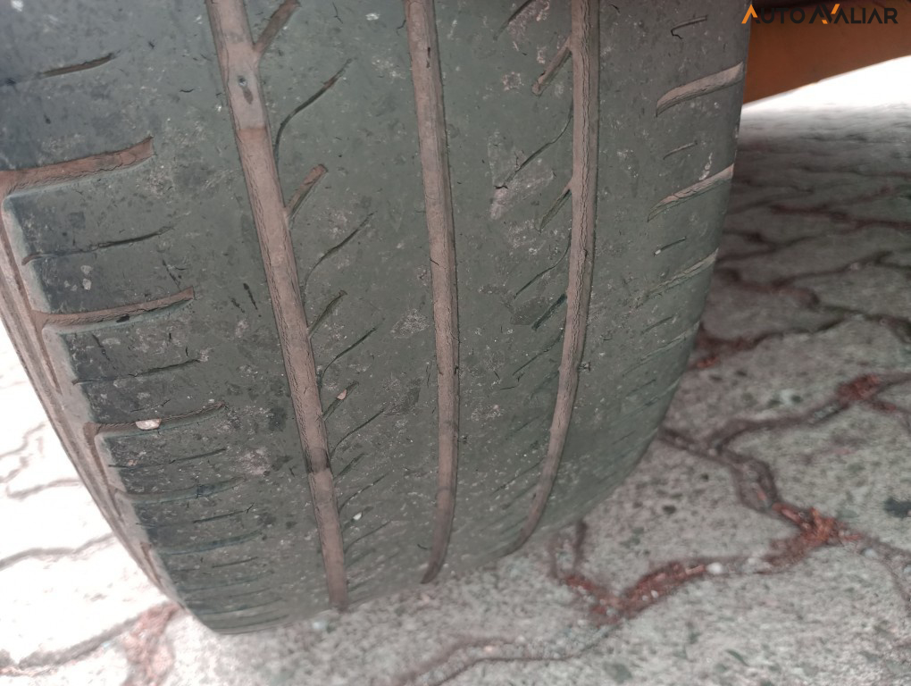 FORD FIESTA 1.6 TITANIUM HATCH 16V FLEX 4P POWERSHIFT