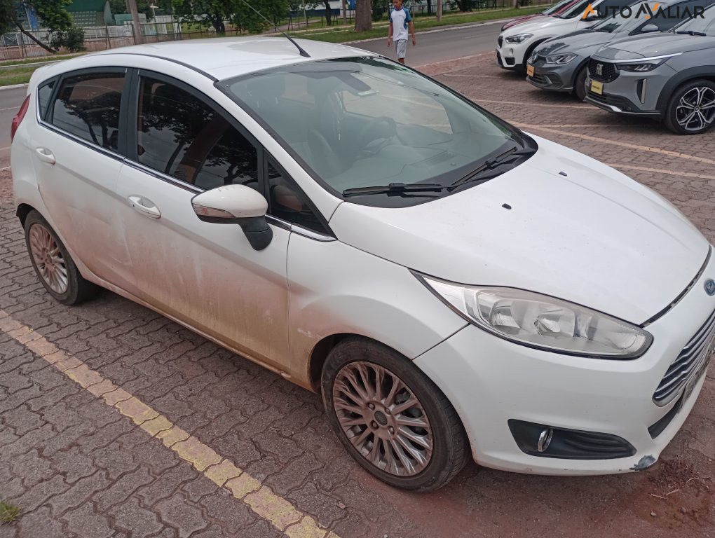 FORD FIESTA 1.6 TITANIUM HATCH 16V FLEX 4P POWERSHIFT