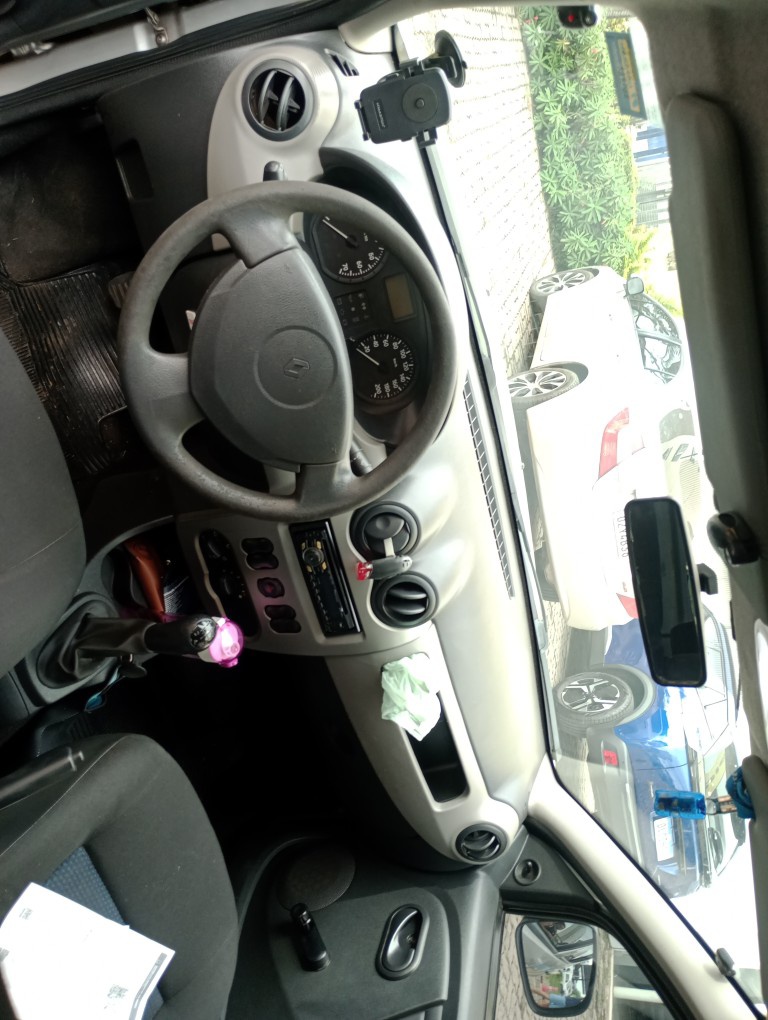 RENAULT SANDERO 1.0 AUTHENTIQUE 16V FLEX 4P MANUAL